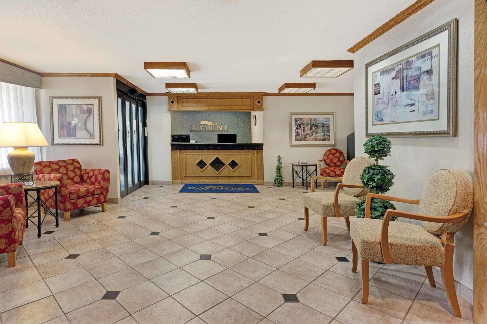 Hotel Baymont By Wyndham Detroit Airport/Romulus Exterior foto